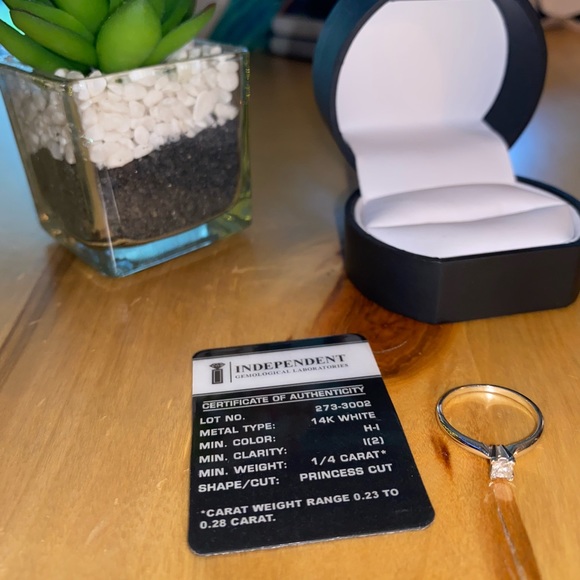 PRINCESS CUT SOLITAIRE DIAMOND 14K WHITE GOLD SIZE 6 RING 1/4 CARAT H-I … - Picture 5 of 12